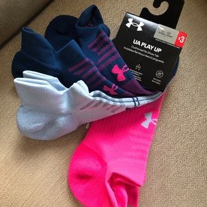 New Under Armour Women play up Tab 3 pairs socks
